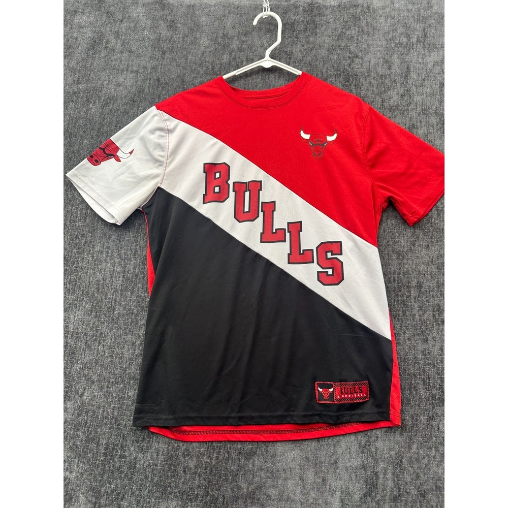 NBA Chicago Bulls Basketball Shirt Mens Medium Red Black Colorblock Performance